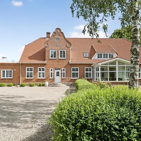 Holiday home Amazing In With Kitchen